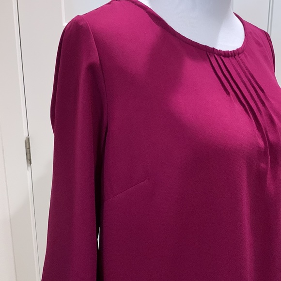 F21 Buttoned back blouse - Picture 7 of 12